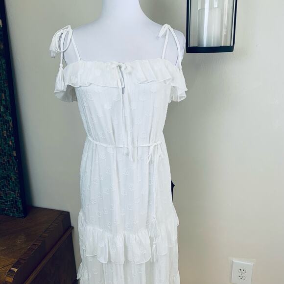NEW Lulus Size M Easily Adored Burnout Floral Tiered Midi Dress White Ruffle - Picture 6 of 16